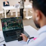 Торговые роботы и их роль в современной торговле на финансовых рынках trading-786.jpg